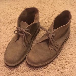 Clark’s desert grey. Worn twice, awesome condition